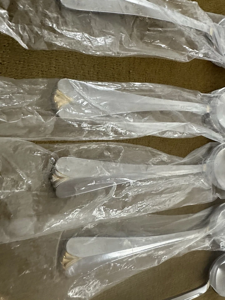 (7) Cucharas de sopa Rogers Co "Victoria" cubiertos de acero inoxidable Corea Stanley Roberts Foto 4 de 4