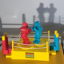 Mattel Rock'em Sock'em Robots Skill & Action Game, Manual Controls, Red Blue