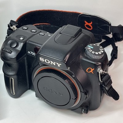 SONY α700 Sony Alpha a700 12.2MP Digital DSLR Camera w/ 2 Batteries