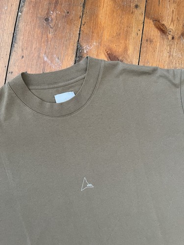 ROA Regular Logo Print Organic Cotton T Shirt Brown Olive (Large) - Picture 3 of 6