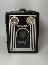 Vintage Eastman Kodak Company Brownie Target Six-20 Box Camera USA Retro