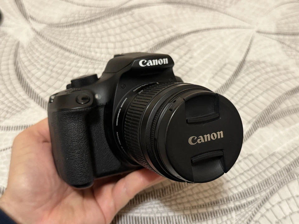 Canon EOS 1300D, foto 2 di 5