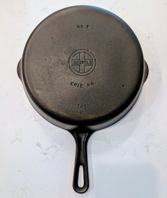Griswold Cast Iron Skillet Pan Small Logo #7 Beautifully Restored And Seasoned!