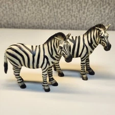 Lot Of 2 Schleich ZEBRA 1998 Safari Wildlife Figure Toy