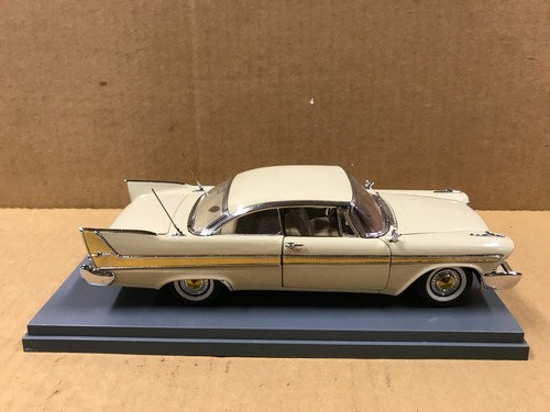 Vintage Danbury Mint 1958 Plymouth Fury - 1:24 Diecast Scale Model