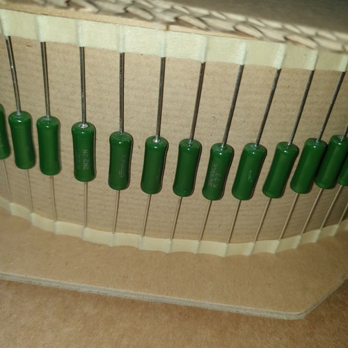 SFERNICE VISHAY RWM 6x22 2K2 7w ENAMELLED FIRE PROOF TUBE AMP RESISTORS! 500pcs! - Picture 3 of 3