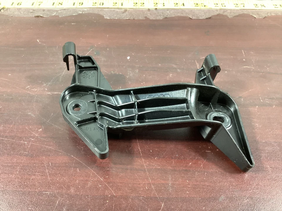 2010 - 2016 AUDI A4 FRONT LEFT DRIVER SIDE SEAT BELT BRACKET 8K0857781 OEM . - Image 4 of 4