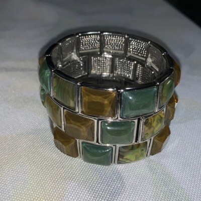 Lia Sophia Green Gem Bracelet MISSING TWO GEMS, SELLING AS IS