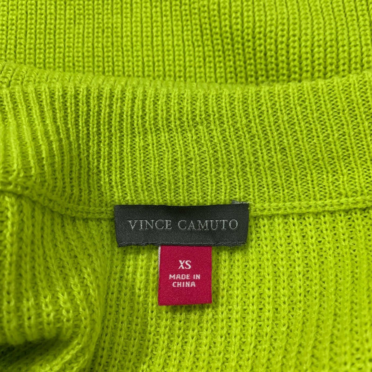 Vince Camuto Sweater XS Extra Small Lime Green Acrylic Knit V Neck