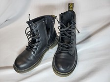 Dr Martens Doc Kids Airwar Black Leather Boots AW004 SKD6Q Size 1 Classic
