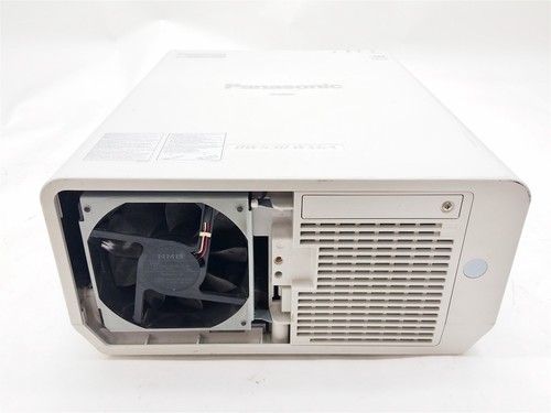 Panasonic PT-DW530U DW530 DLP HDMI 4K Lumens 1280x800 WXGA Projector Lot 5 Parts - Picture 4 of 8