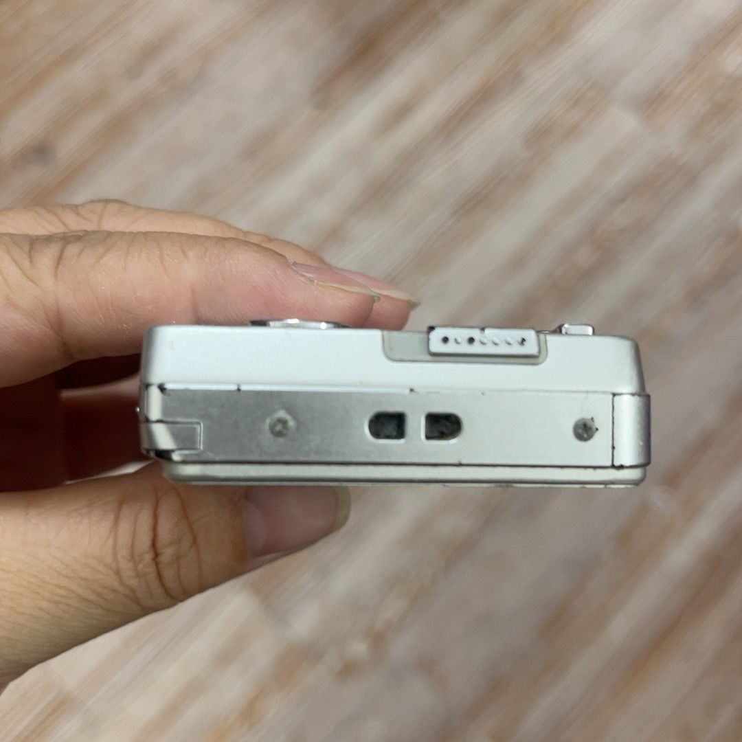 Sony Cyber-shot DSC-W560 14.1MP Digital Camera - Silver for sale