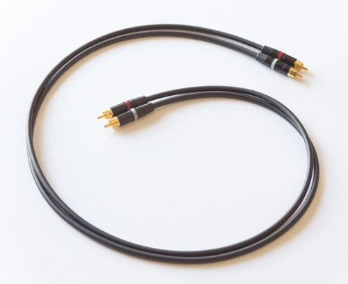 Mogami 2549 with Neutrik Rean NYS373, Audiophile RCA Interconnect Cable Pair
