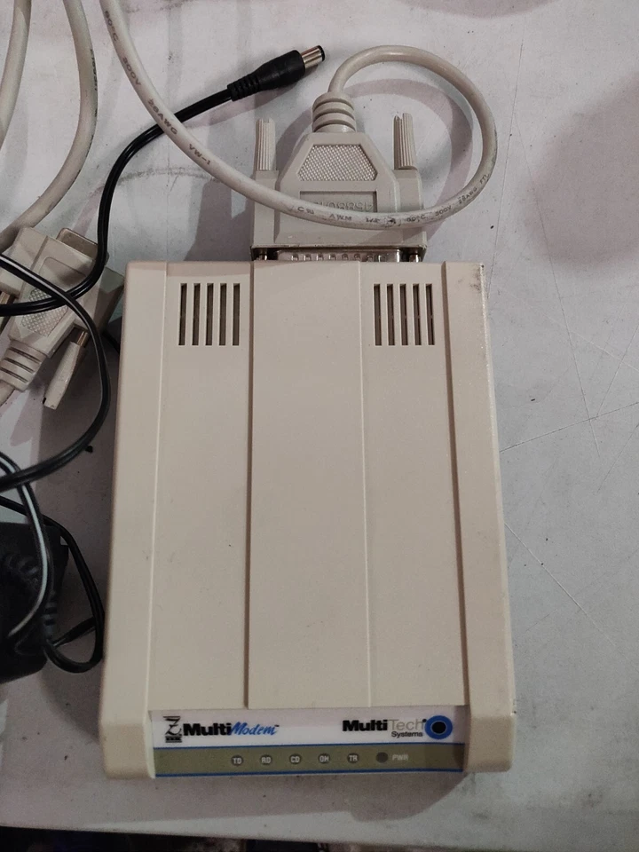 MultiTech MultiModem ZDX MT5656ZDX V.92 Data/Fax Modem 56Kbps RS-232 - Image 3 of 3