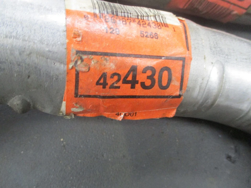 Chevrolet Nova 1973 1979 tubo trasero R&L 42430 42429 NORS Foto 2 de 4