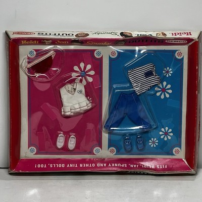 Remco Pocketbook Doll Playmates 2-in1 Tennis N Sport Set Heidi Jan Spunky 1967