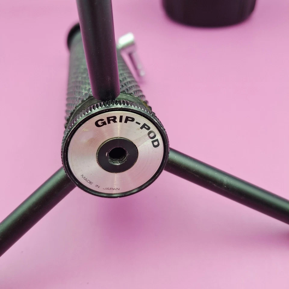 GRIP-POD Unbranded Mini Table Tripod Universal Stand for Cameras. (refB.O) - Image 3 of 4