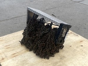 2023 Freightliner Cascadia Tire Chains & Hose Rack (676-10047)