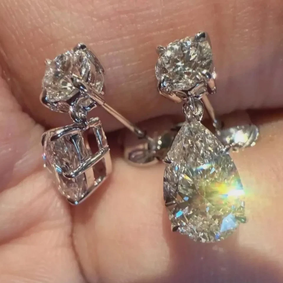 Висячие серьги-подвески из белого золота 14 карат с выращенными в лаборатории бриллиантами грушевидной круглой огранки - Изображение 4 из 4