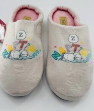 Peanuts Slippers Ground Up Snoopy Nap Time NEW Size M Slip On Shoes Comfy Sleep