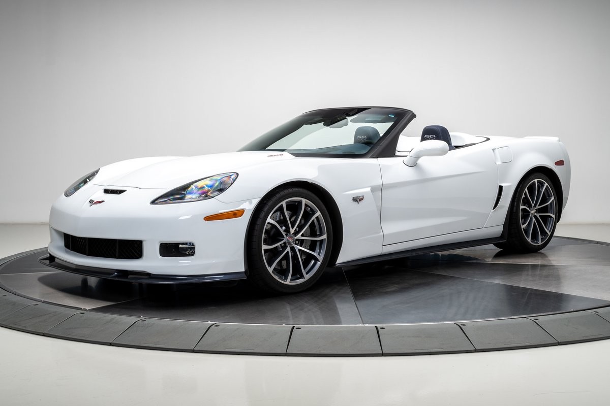 2013 Arctic White Chevrolet Corvette   | C6 Corvette Photo 8