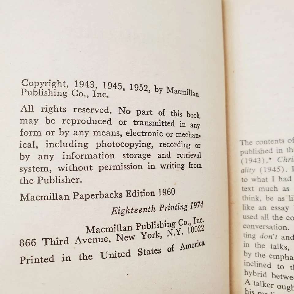 Винтажная классическая христианская книга в мягкой обложке Mere Christianity от C. S. Lewis - Изображение 4 из 4