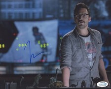 Jake Johnson Jurassic World  Autographed Signed 8x10 Photo ACOA