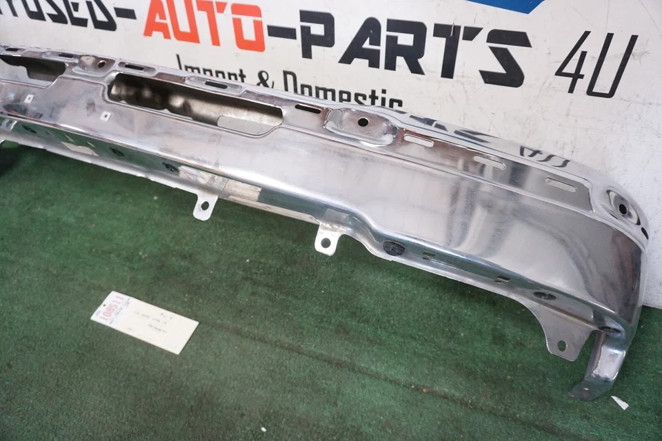 2003-2006 CHEVROLET SILVERADO 1500 FRONT CHROME BUMPER OEM 2004 2005 JD108511 - Image 2 of 4