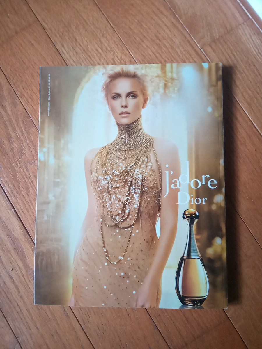 VOGUE PARIS ☆ Kate Moss VOGUE Magazine Paris November 2004 KATE MOSS Liz Hurley