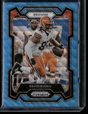 2023 Panini Prizm David Njoku Blue Wave Prizm 143/199 #70 Cleveland Browns