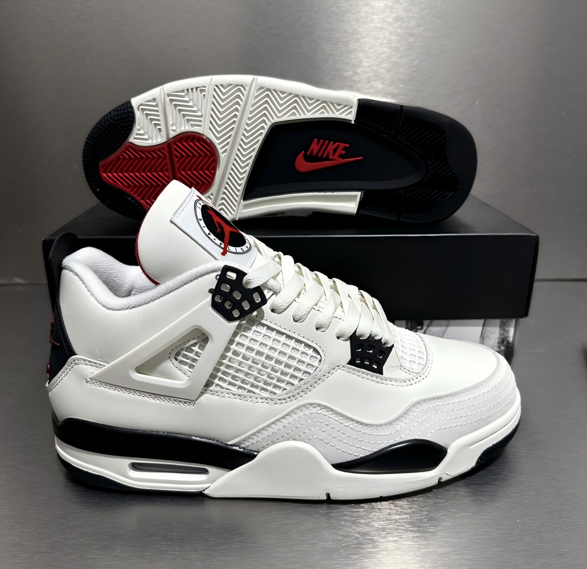 Jordan Air Jordan 4 Retro ''Flight Club'' Basketball Mid Top US