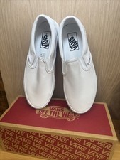 NIB VANS Classic Slip-On White Shoes Classic Canvas Men s 6.5 Women 8 Sneakers