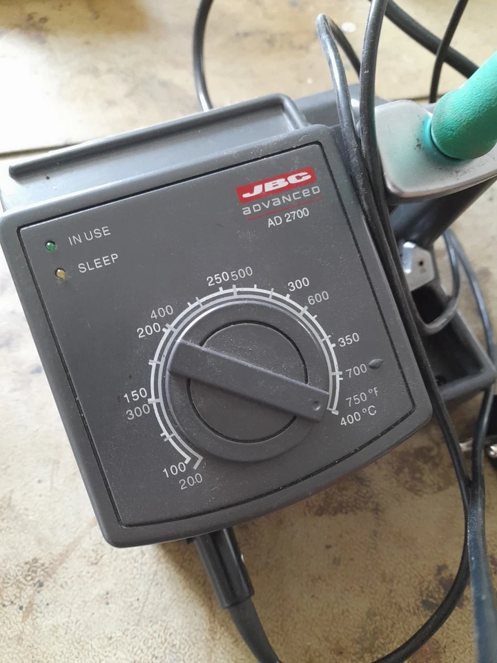 Estación de soldadura JBC AD 2700 - Imagen 2 de 4
