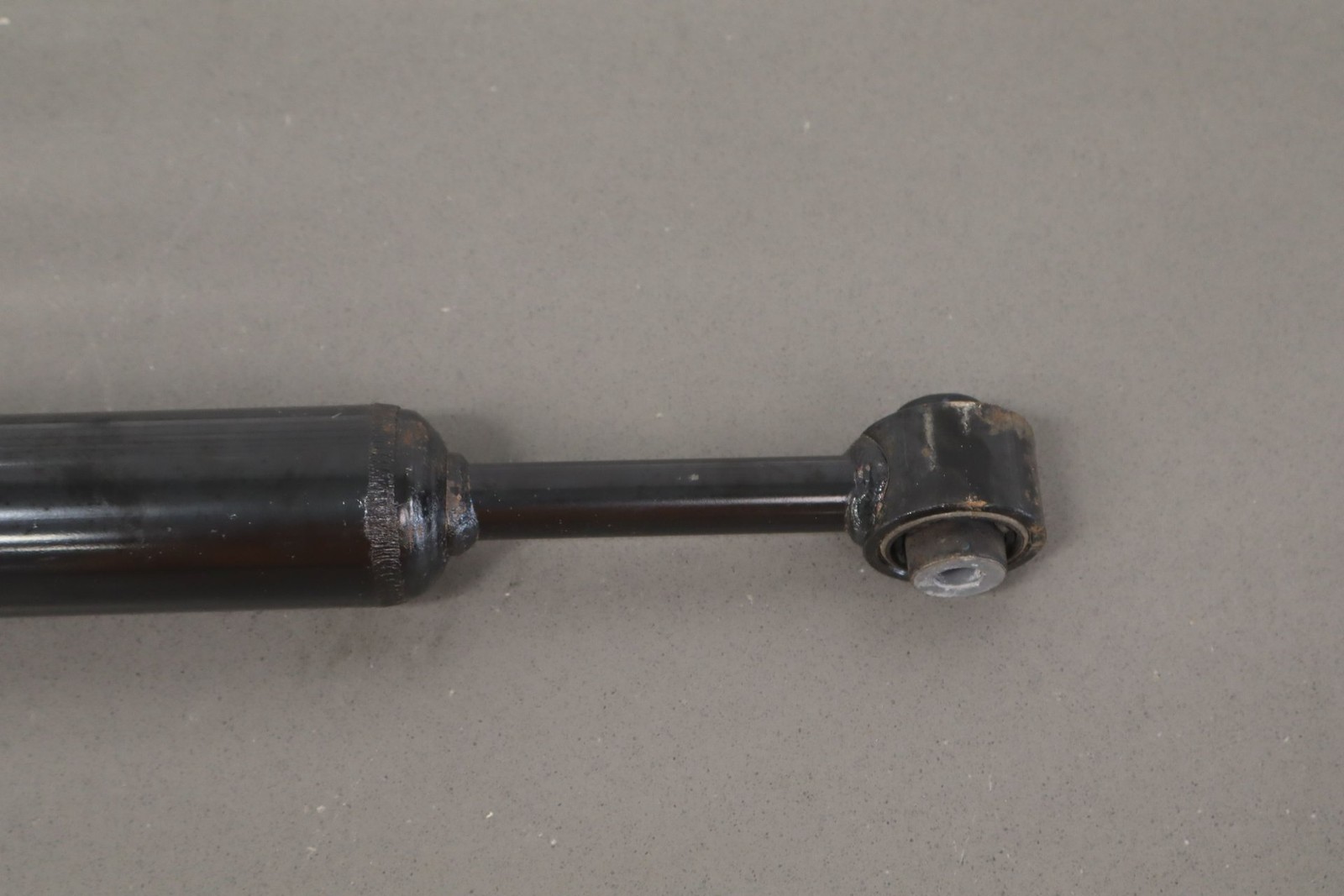 Maserati Ghibli 2014 Rear Left Damper P/N 06700089000