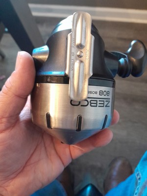 Zebco 808 Boss Hawg fishing Reel - Bite Alert-2.6:1 Gear Ratio-145