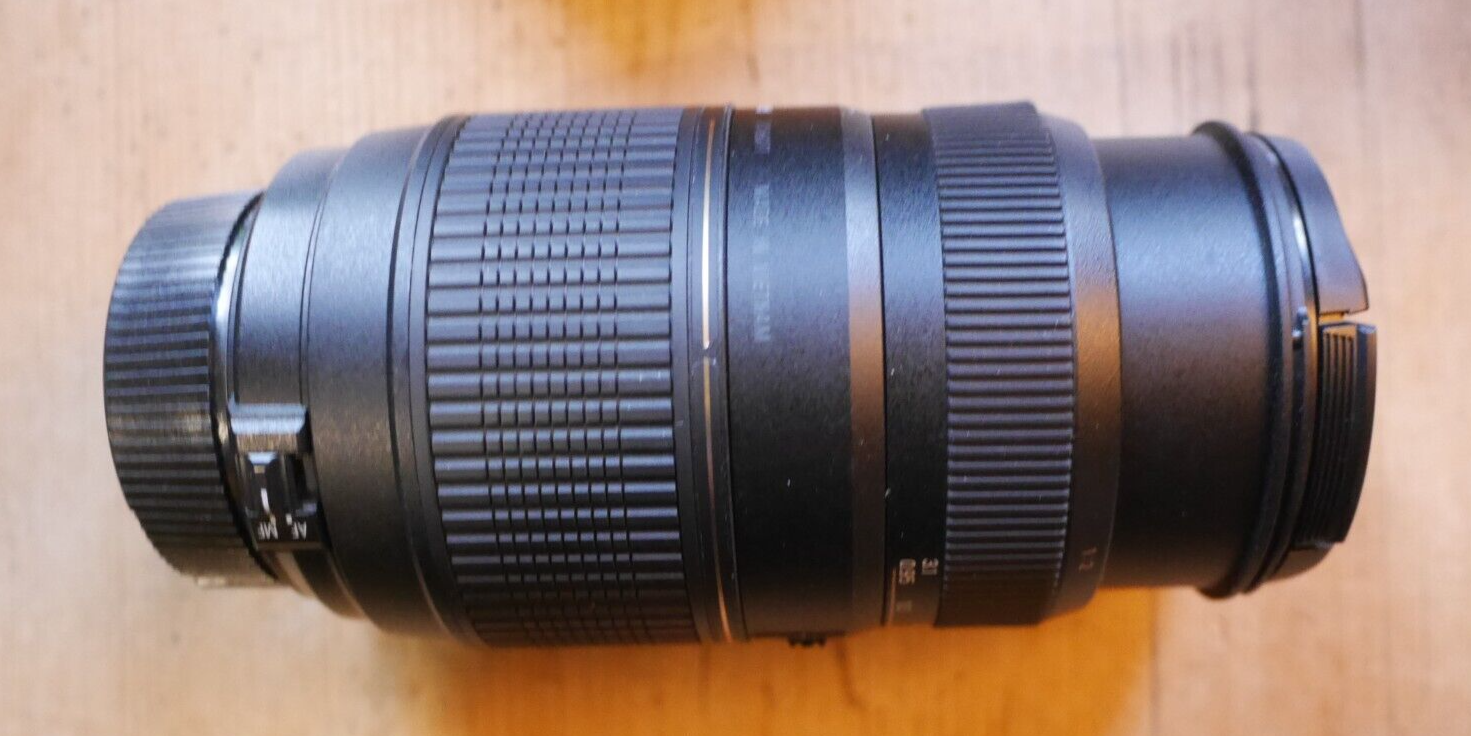 Tamron AF 70300mm F/45.6 Di LD Macro Lens for Nikonzoom stuck