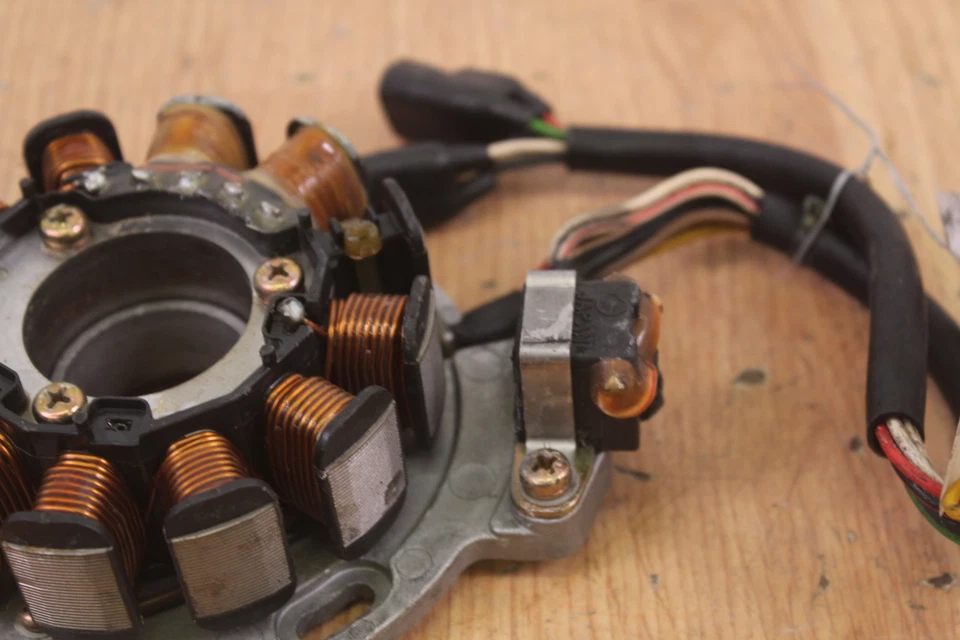 Estator de escape vertical Polaris RMK 800 2004 Foto 4 de 4