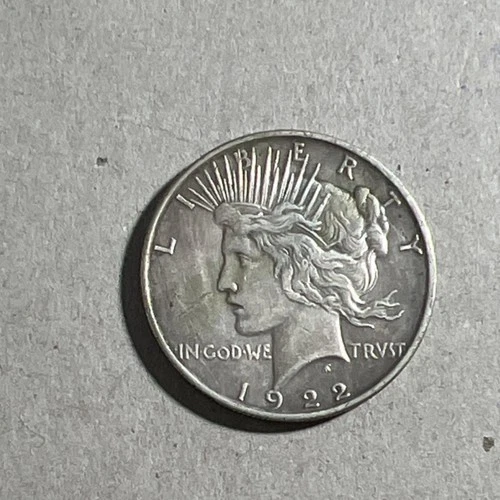 1922 Peace Dollar $1 Silver Coin Philadelphia Business Strike 0.9 Circulated