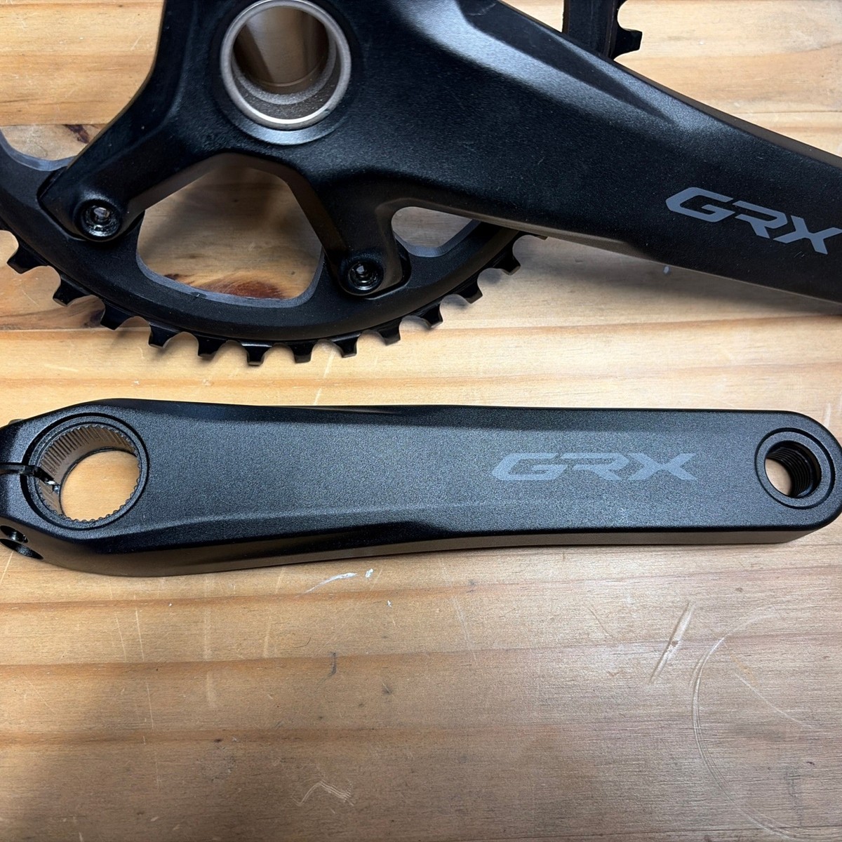 Shimano GRX FC-RX600 Crankset 175 mm 40T Chainring 11-Speed (1x11