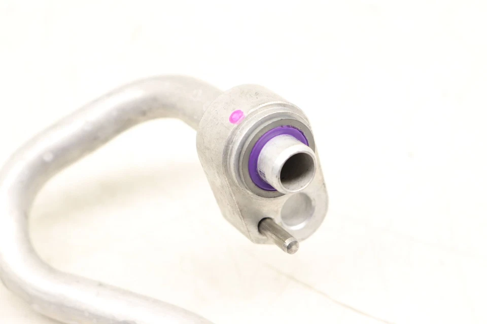 2016-2018 BMW 330E 2.0L - AC HOSE / LINE / PIPE 9368332 - Image 2 of 4