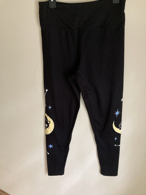 Sanrio Chico at Women’s Sz Large BlackMoon Celestial High Waist Leggings