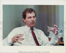 1989 Press Photo Johnson Space Center Manager Williams J. Huffstetler, Texas