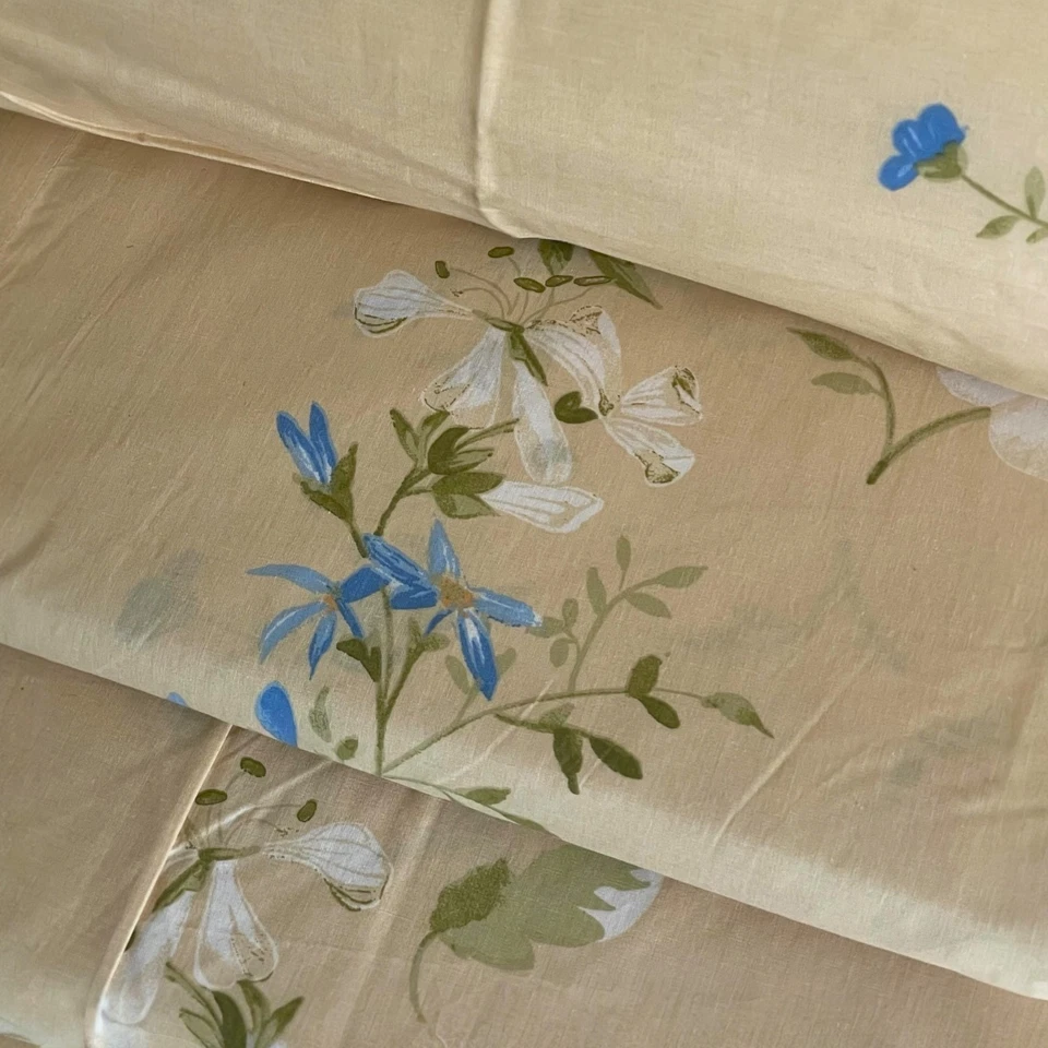 Completo Lenzuola Matrimoniali Caleffi in 100% Cotone Art. Floral 2 - Immagine 3 di 4