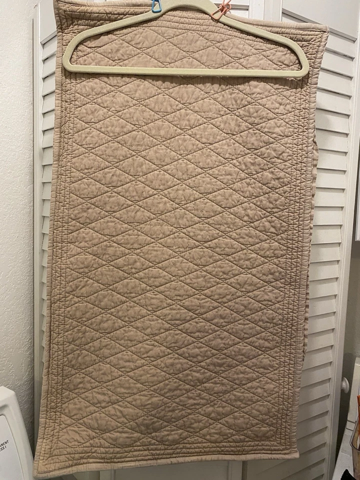 Colección MARTHA STEWART (1) “Colchado Diamante Puntada Almohada Falsa” Rojo Rey Usado en Excelente Condición Foto 2 de 4