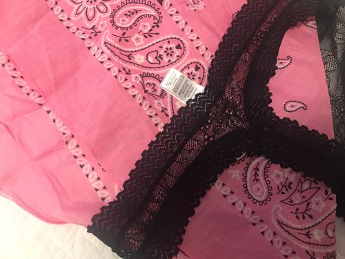 Women’s Thong Style Panty Black Lace - Picture 3 of 4