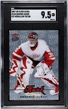 2007-08 Fleer Ultra Ice Medallion Dominik Hasek /100 SGC 9.5