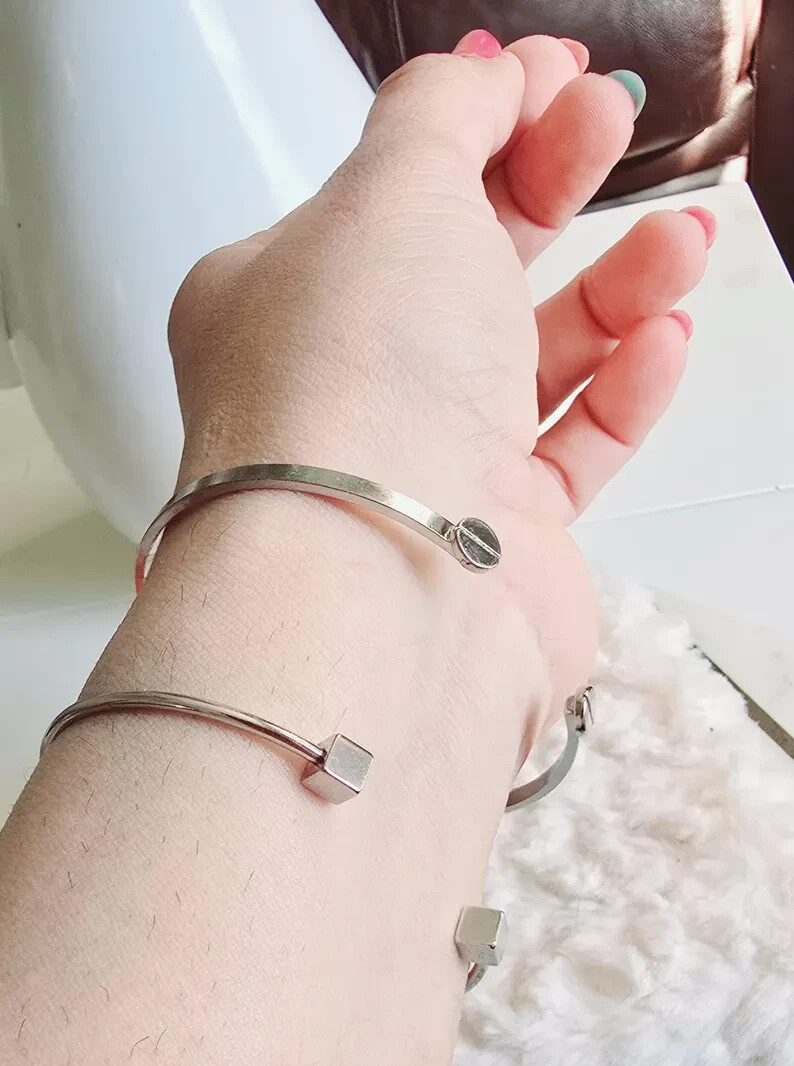 Silver stackable cuff bracelets with geometric pa… - image 4