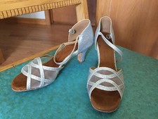 Akanu Women's Latin Dance Shoes Female's Ballroom Salsa Dance Shoes - size 7