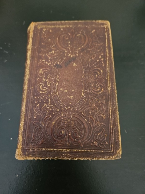 1900s Potter's SE Holy Bible Old and New New Testament Burntons Bookstore WI