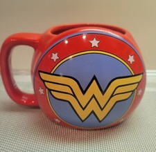 DC Comics Wonder Woman Logo Globe Sculpted Ceramic Coffee Mug Tea Cup 20 oz. S18